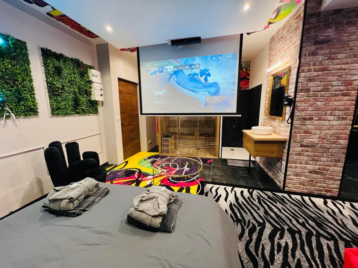 Capsule Street Art - Sauna- Jacuzzi - Playstation 5 - Billard - Netflix - Home Cinema - Terrasse Douai Exterior photo