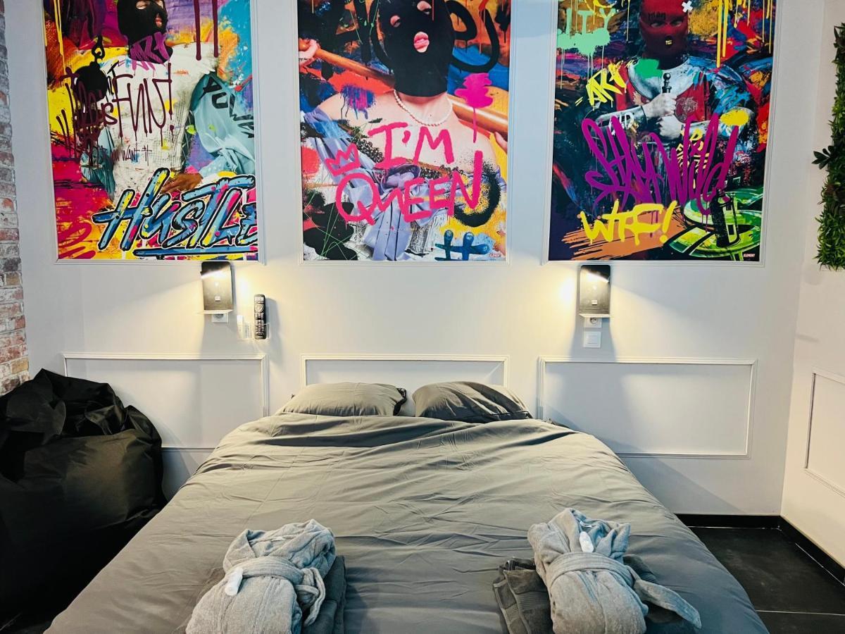Capsule Street Art - Sauna- Jacuzzi - Playstation 5 - Billard - Netflix - Home Cinema - Terrasse Douai Exterior photo