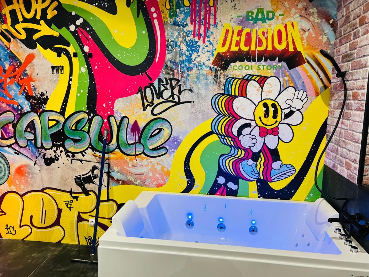 Capsule Street Art - Sauna- Jacuzzi - Playstation 5 - Billard - Netflix - Home Cinema - Terrasse Douai Exterior photo